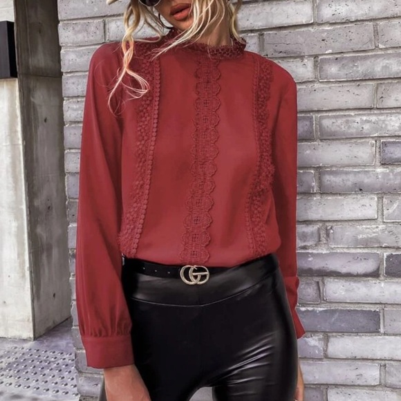 Boho lace detail keyhole back blouse red